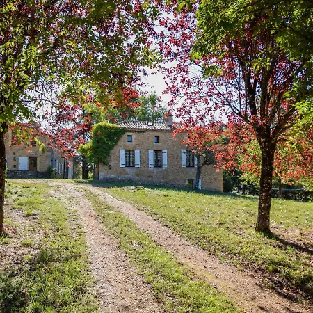 Casa vacanze Charming Holiday With Deckchairs, Garden, Terrace, Bbq Sauveterre-la-Lémance